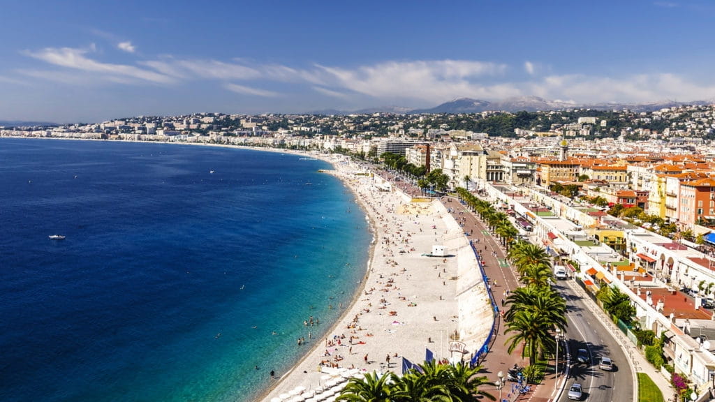 Vue sur la baie de Nice.