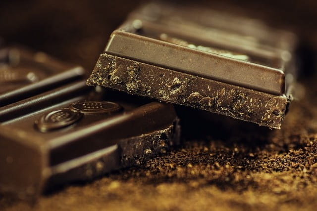 Carrés de chocolat.