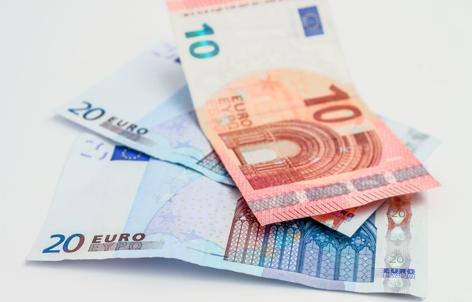 Liasse de billets de 10 et 20 euros