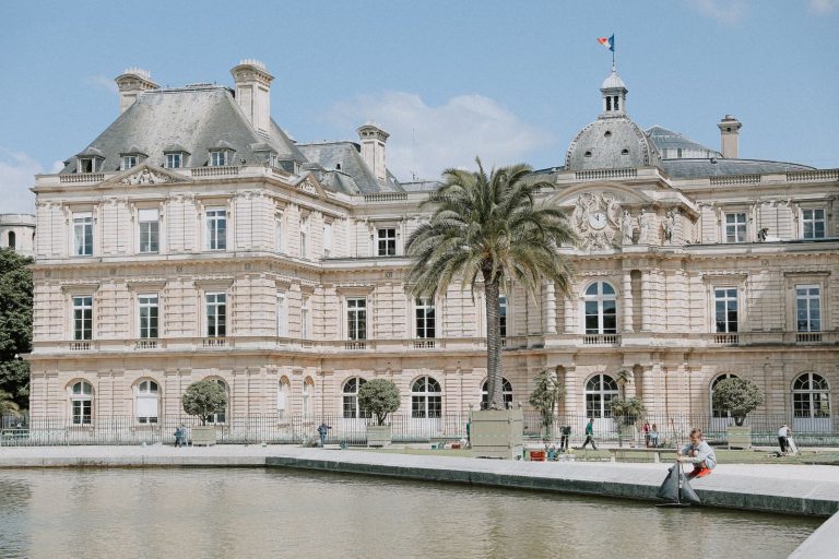 Le palais du Luxembourg, siège du Sénat, à Paris